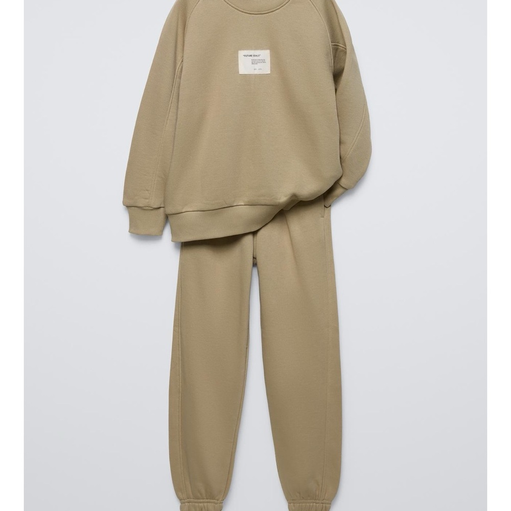 Zara Cozy Beige Sweatshirt and Joggers Set
